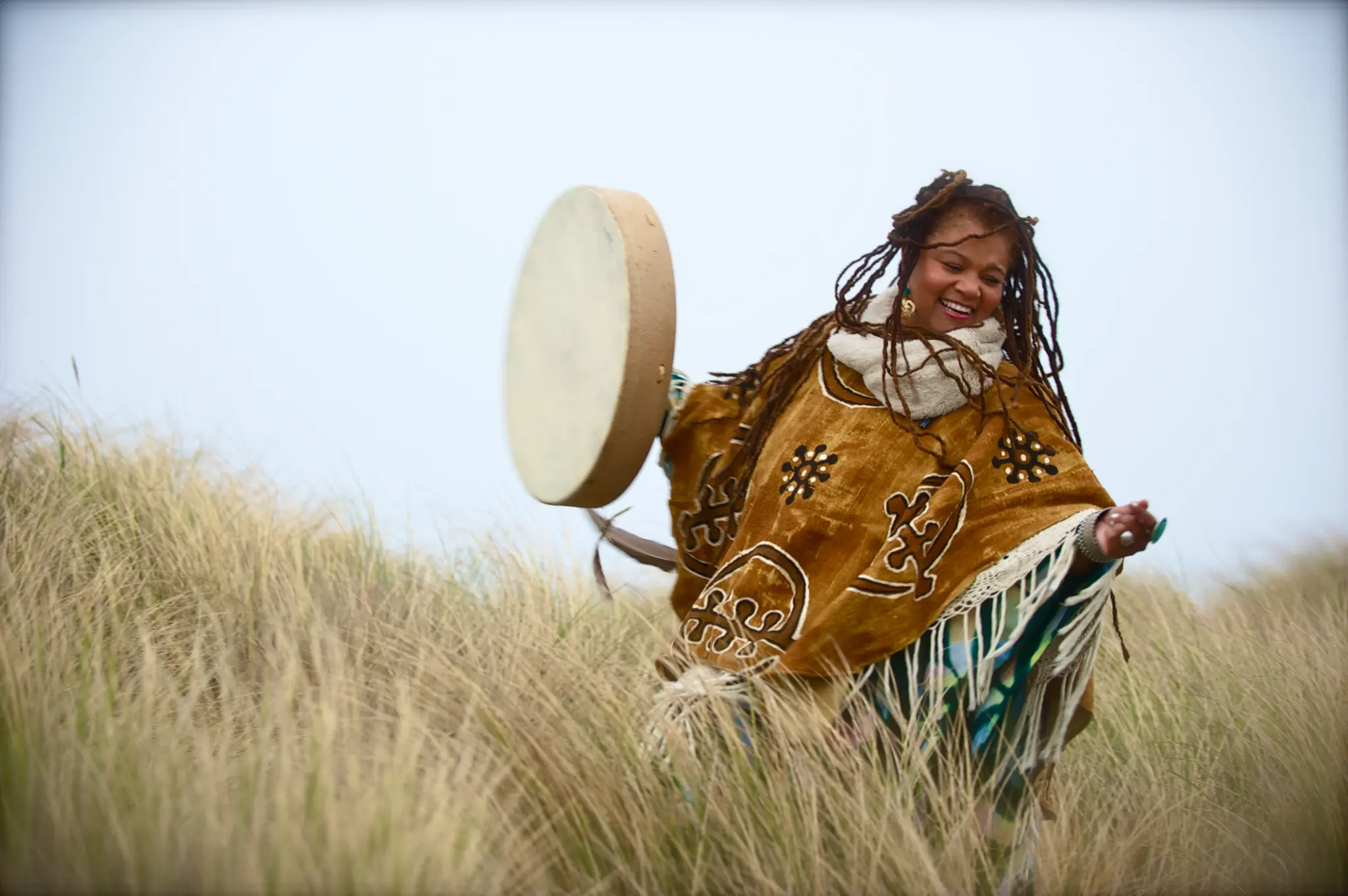 Amikaeyla in traditional attire
